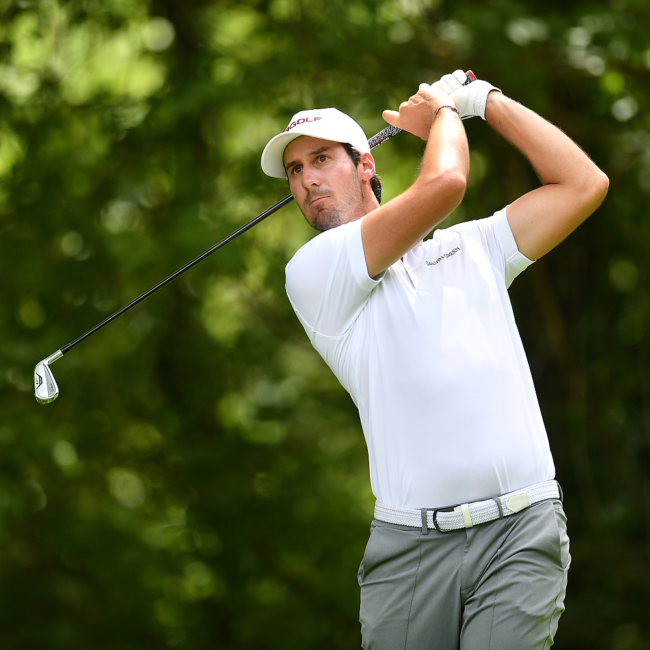 Selecao-Nacional-Profissional-Tomas-Melo-Gouveia_1000x1000-9b563061